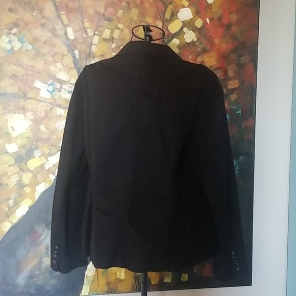 Blazer - Picture 4 of 4
